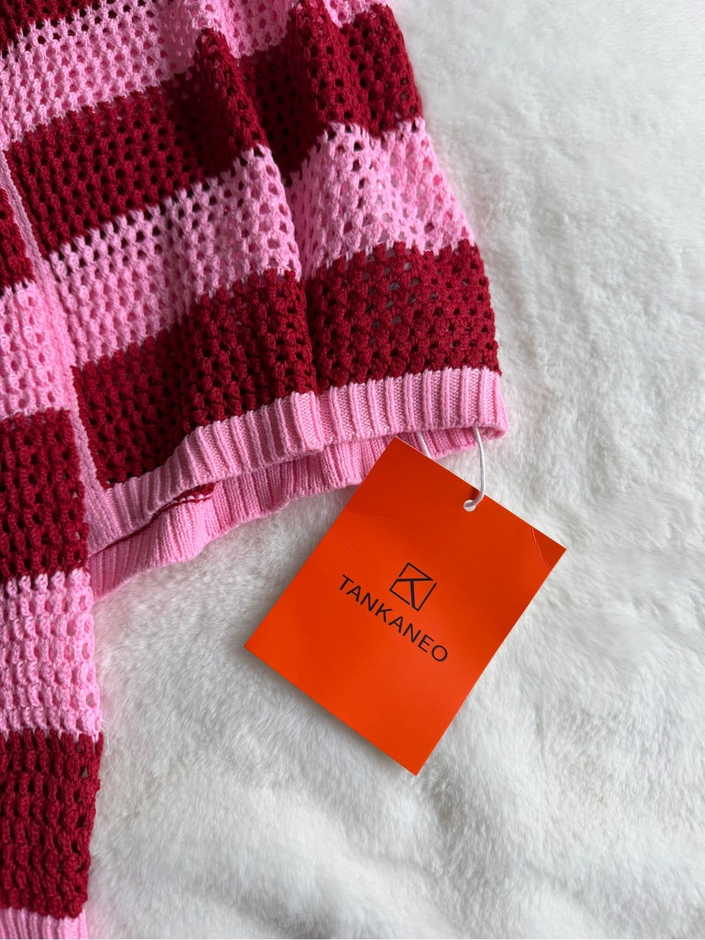 Tankaneo Knit Set Women’s Medium Red Pink - Picture 2 of 9